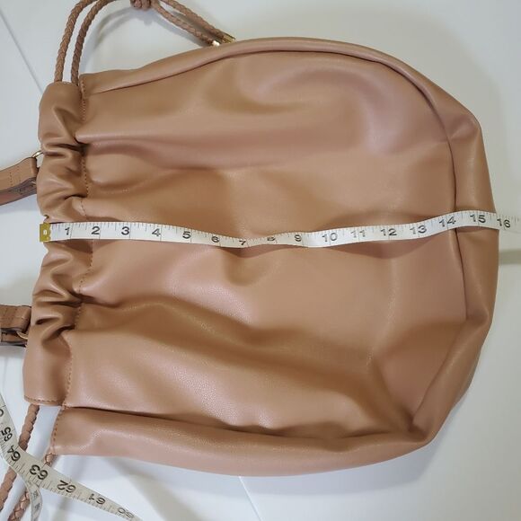 Anne Klein cinch strap shoulder bag beige tan excellent used once - Picture 4 of 12